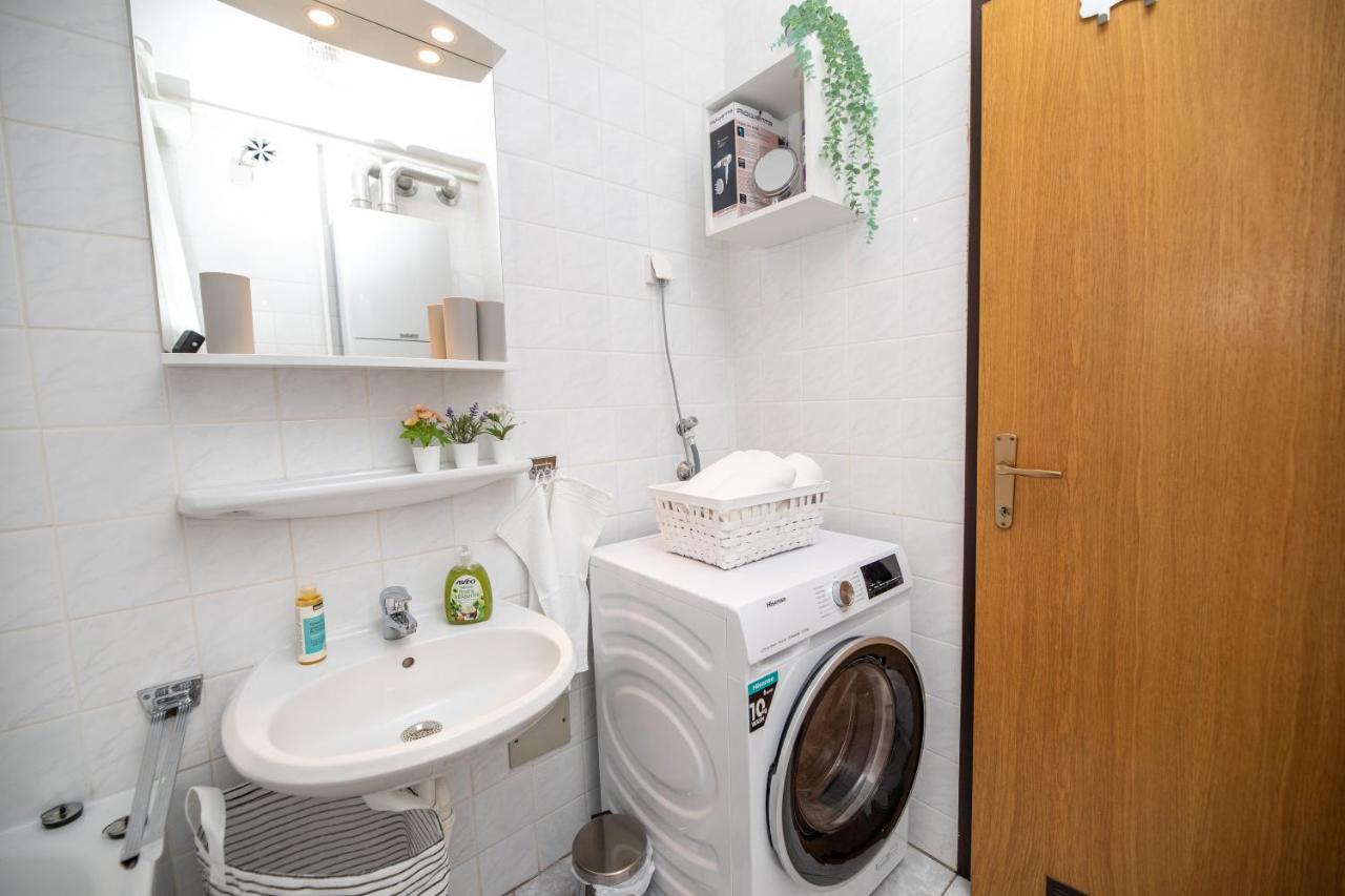 Iva Apartment Загреб Екстериор снимка